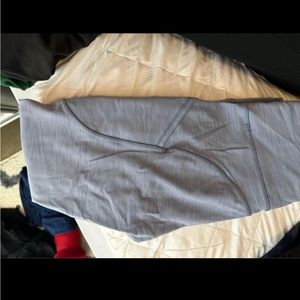 SIZE 4 LULULEMON INVIGORATES WITH POCKETS